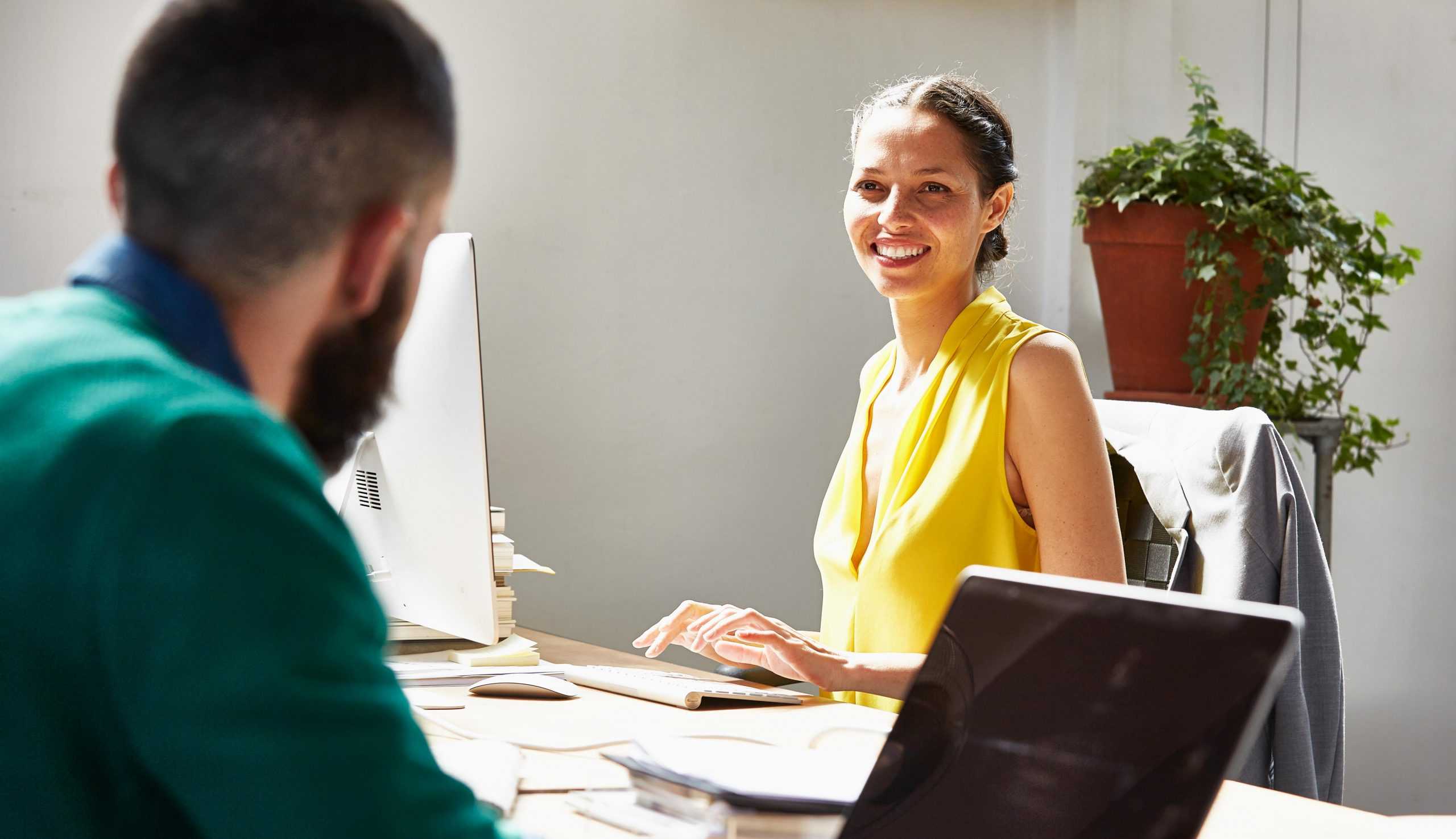 Adult business people working in CERIS office